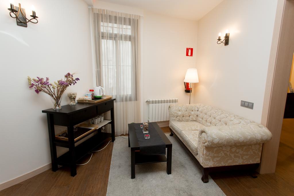 ברצלונה Hostal Excellence מראה חיצוני תמונה