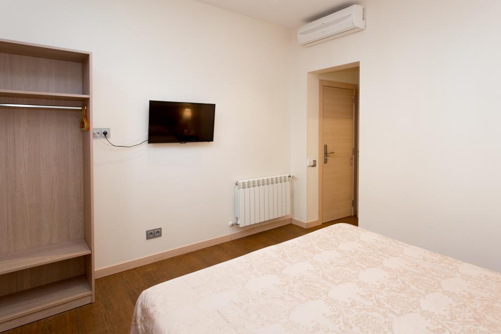 ברצלונה Hostal Excellence מראה חיצוני תמונה
