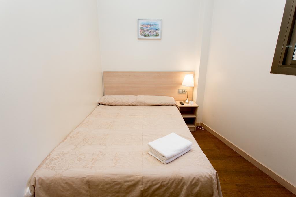 ברצלונה Hostal Excellence מראה חיצוני תמונה