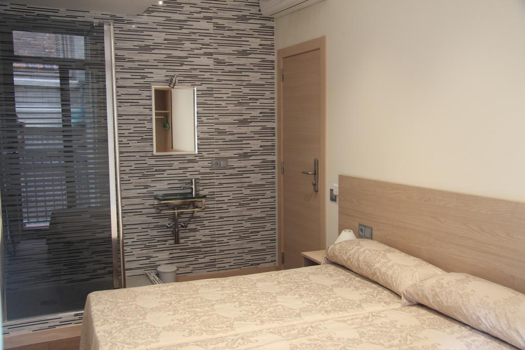 ברצלונה Hostal Excellence מראה חיצוני תמונה